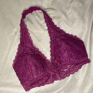 Hollister halter brallets